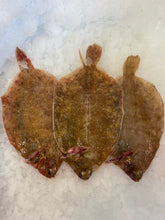 Load image into Gallery viewer, Cornish Lemon Sole